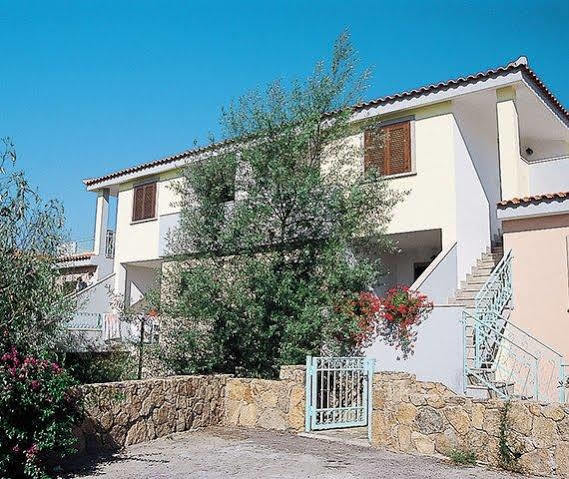 קאלה ליברוטו Albergo Residenziale Gli Ontani מראה חיצוני תמונה